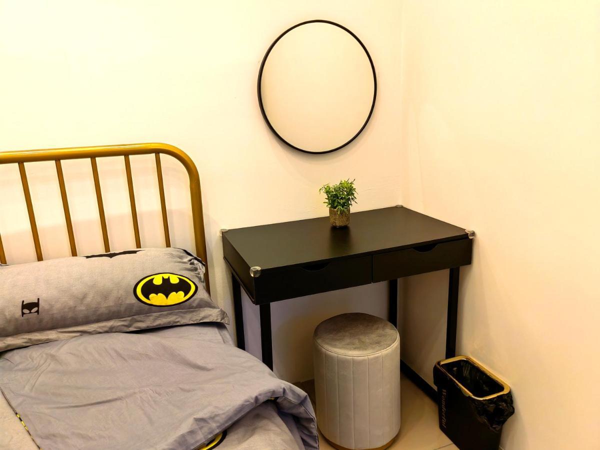 8Scape Residences Batman Vs Ironman@Lsy Home & Leisure Τζόχορ Μπάχρου Εξωτερικό φωτογραφία